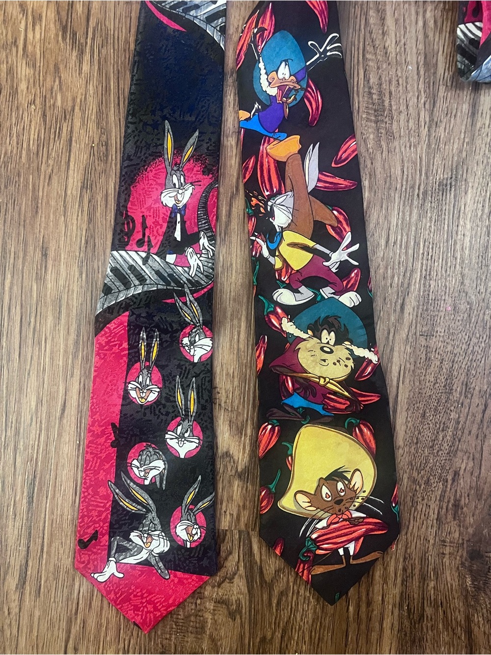 Men's Novelty Cartoon Black & Pink Tie - Looney Tunes vintage1990s tie bundle 2